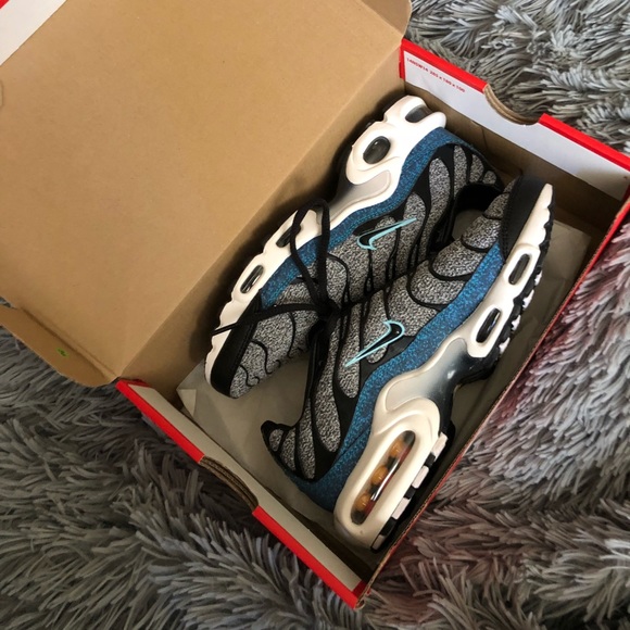Nike Air Max Plus TN Ultra Women's Shoes Nike Air Max Plus TN Ultra Women's Shoes